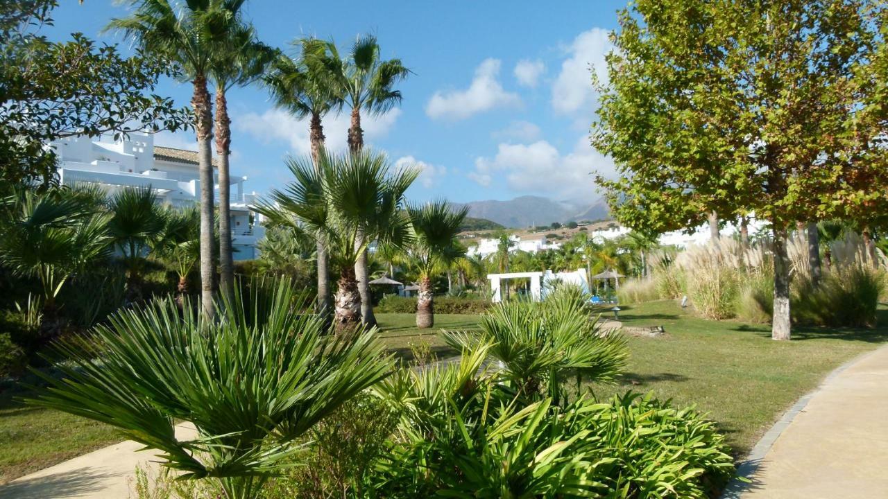 Alcazaba Lagoon Estepona Golf Lägenhet Exteriör bild