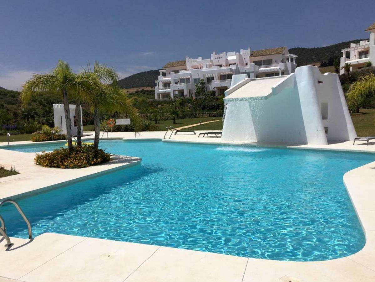 Alcazaba Lagoon Estepona Golf Lägenhet Exteriör bild